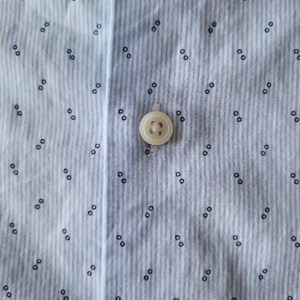 EXPRESS Blue Pattern Long-Sleeve Button-Front Men's Career Office Shirt‎ Size XS